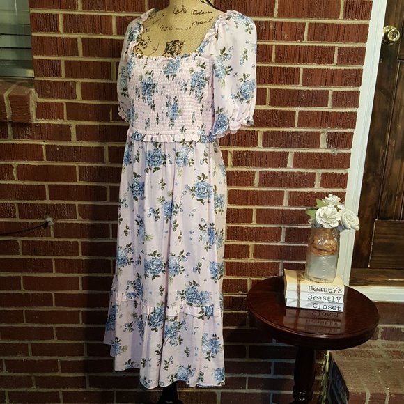 ❌sold❌ Gal Meets Glam Isabel Floral Smocked Midi Dress - Picture 3 of 11